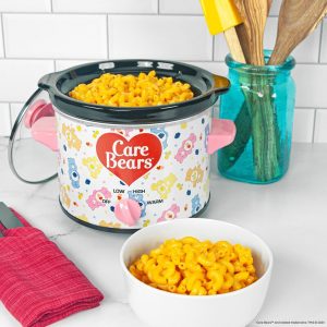 Uncanny Brands Care Bears 2-Qt Slow Cooker