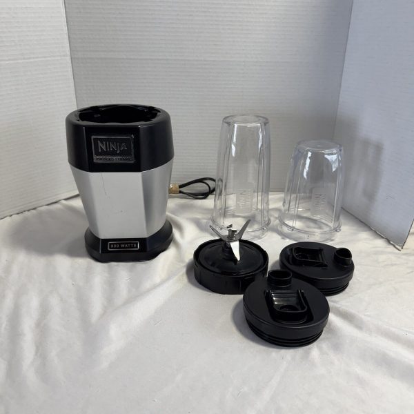 Nutri Ninja Pro Blender 1000 Watts BL456 30 PRO, TESTED w/ 2 Cups 2 Lids & Blade