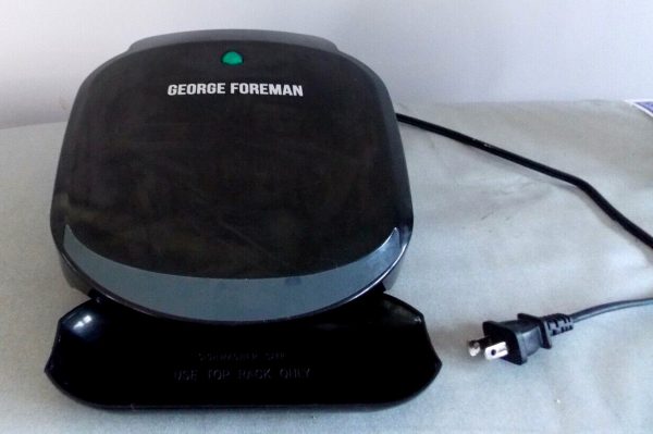 George Foreman Black 2-Serving Electric Grill Small GR136B