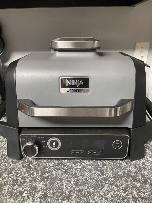 Ninja OG751BRN Woodfire Pro Outdoor Grill & Smoker – Grey