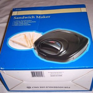 Electric Sandwich Maker Black Snack Maker Non-stick Heating Plates JS3288 NEW