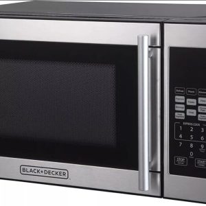 BLACK+DECKER 0.7 cu ft 700 Watt Microwave Oven Black EM720CPN-P