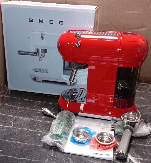 Smeg, Retro Style Manual Espresso Coffee Machine, Red, ECF01RDUS.