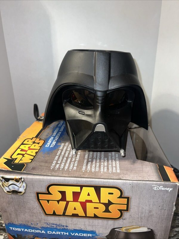 Star Wars Darth Vader Collectible 2 Slice Toaster 2022 Uncanny Brands Disney NEW