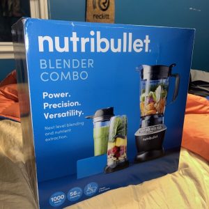 BRAND NEW nutribullet Blender Combo with Single Serve Cups, 1000W