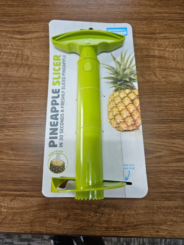 Tomorrow’s Kitchen Green Pineapple Peeler Corer And Slicer New