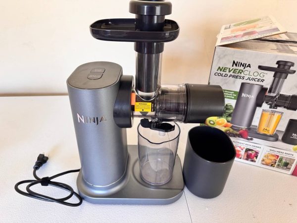 New Ninja Never Clog Cold Press Juicer JC151