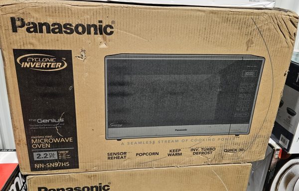 Panasonic NN-SN97HS 2.2 cu ft, 250W Family Size Countertop Microwave Oven