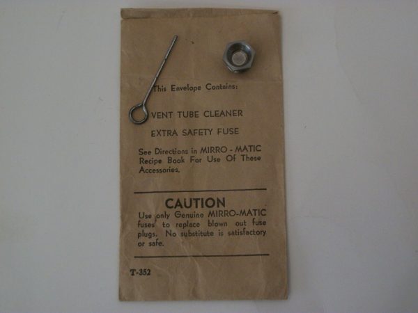 MIRRO-MATIC ORIGINAL SMALL ENVELOPE – WITH SAFETY FUSE AND VENT TUBE CLEANER