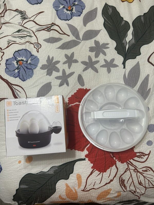 NEW 2-PC Egg Cooker With Bonus Deviled Egg Carrier Boil Gift New Easy To Use