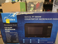 Midea 0.9 cu.ft. Countertop Microwave Oven, 900 W Turntable, Black EM9P022CV-PMB