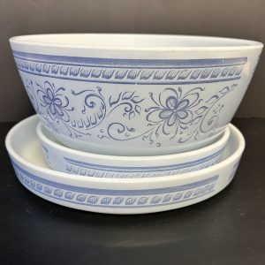 RARE VINTAGE 1967 Pyrex Hearth Line Brittany Blue 3qt Bowl & 2 Quiche Tart Pans