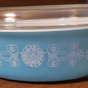 Vintage Pyrex RARE Blue Lace Medallion 2.5 Qt Covered Lid Oven Casserole