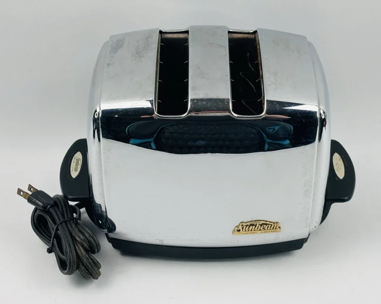 The Sunbeam Radiant Control Toaster: Why the Internet is Obsessed